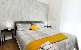Suitesflores - Bright And Cozy Apartment In Verona